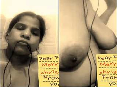Today Exclusive-Horny paki Girl Showing Her Boobs and Pussy On Video Call