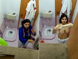 Today Exclusive- Super Hot look Pak Girl Bathing Record by | DixyPorn.com