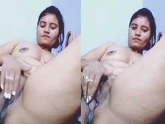 Bored Desi housewife teasing her hairy pussy and clitoris until she XXX cums