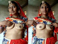 Rajasthani wife wearing a sexy traditional dress and showing her XXX Desi tits